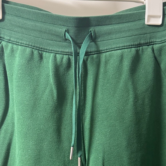 Green Lululemon Scuba Women’s Jogger Pants - Picture 2 of 7